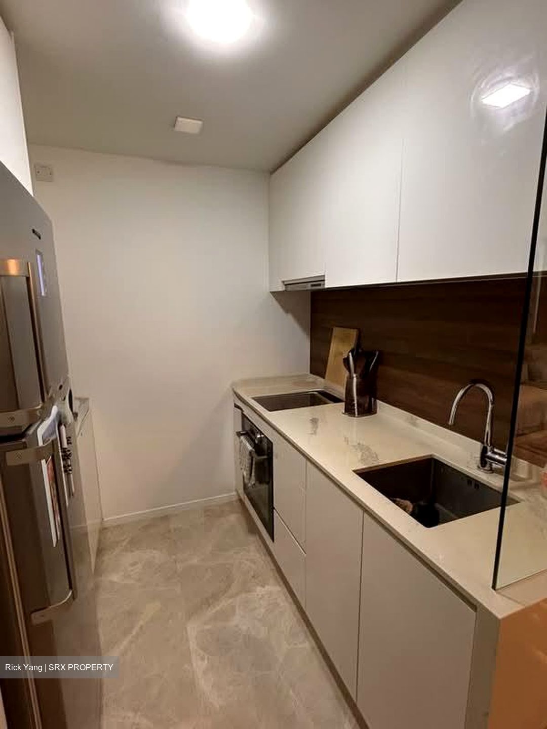 Amber 45 (D15), Apartment #573963201